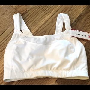 NWT New Balance Shockingly Unshocking Bra